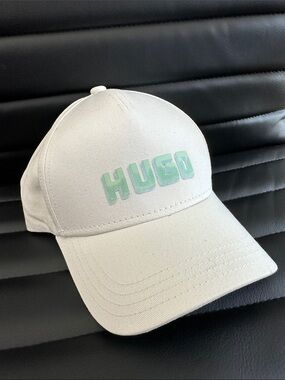 NWOT HUGO Cream Baseball Cap with Mint-Green Logo